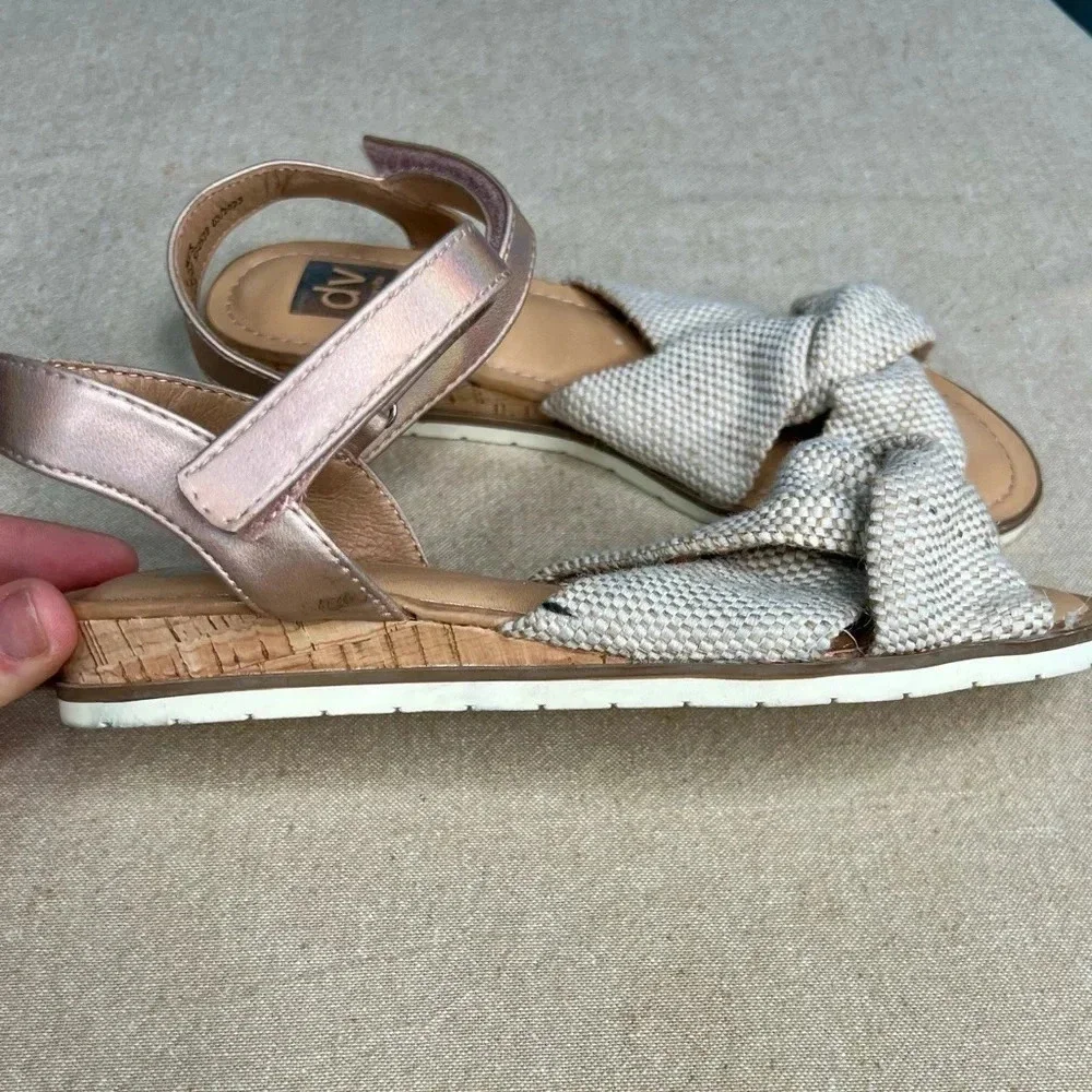 DV by Dolce Vita Girls Davis Woven Sandals Beige Size 4 Casual Strap